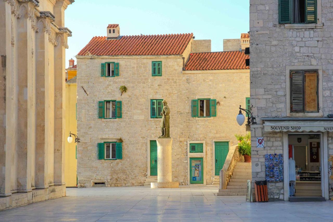 Urban Lights Hideaway - City Center Sibenik Bagian luar foto