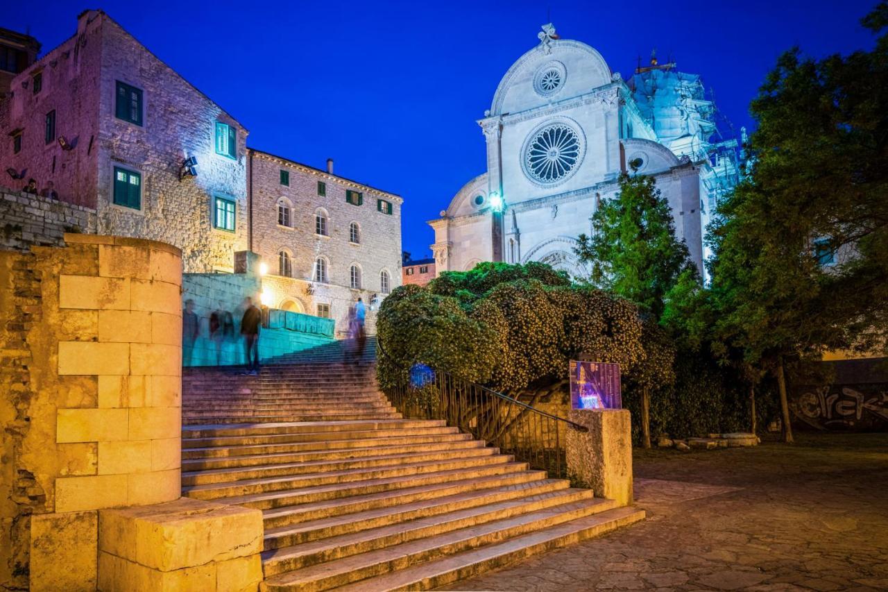 Urban Lights Hideaway - City Center Sibenik Bagian luar foto