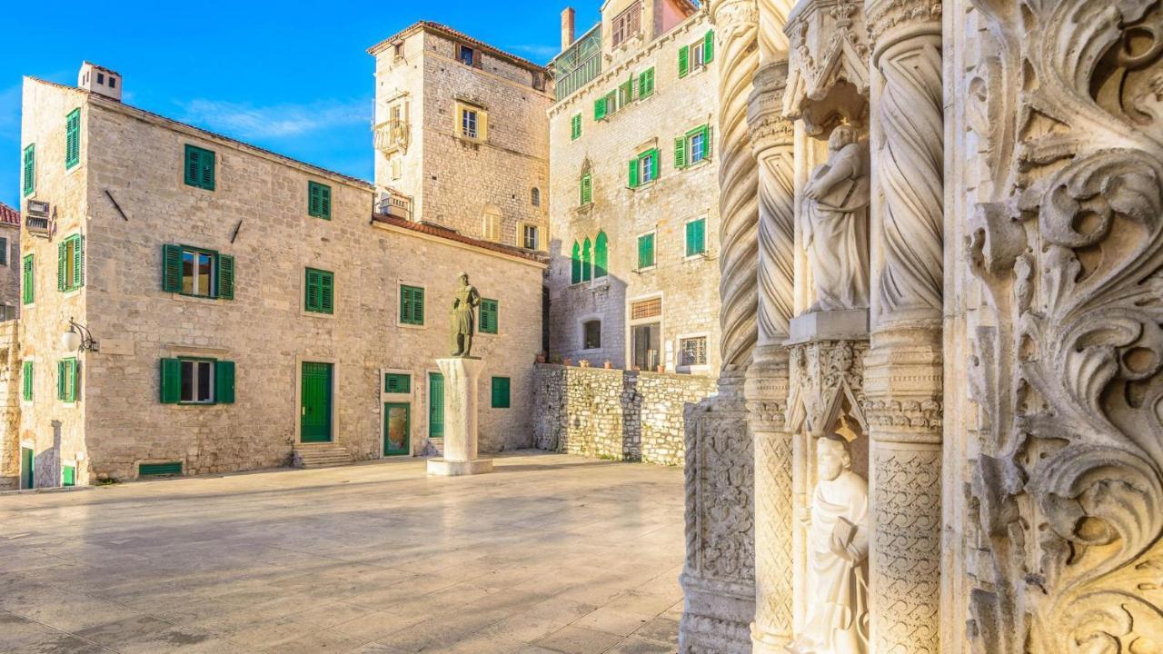 Urban Lights Hideaway - City Center Sibenik Bagian luar foto