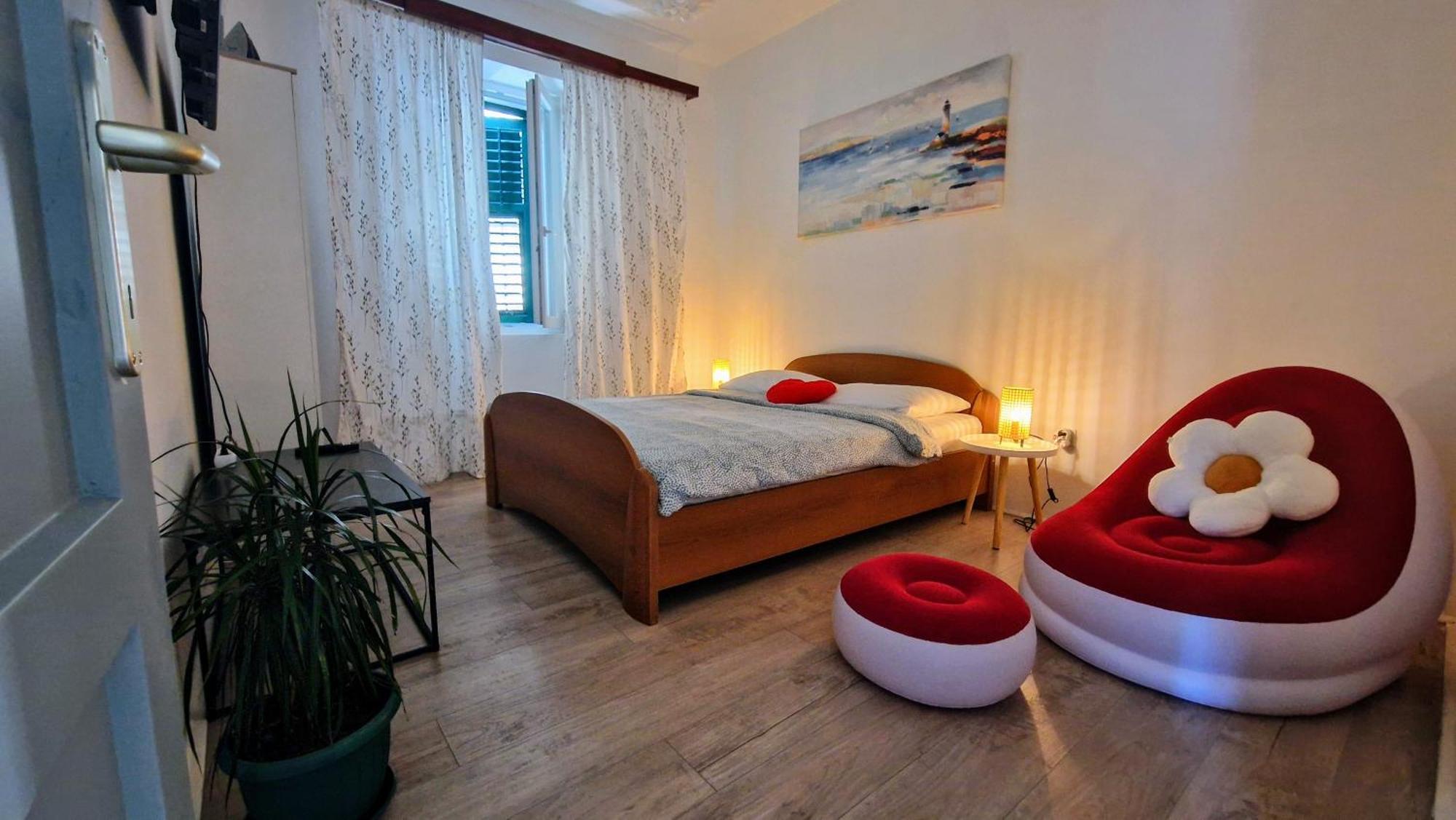 Urban Lights Hideaway - City Center Sibenik Bagian luar foto